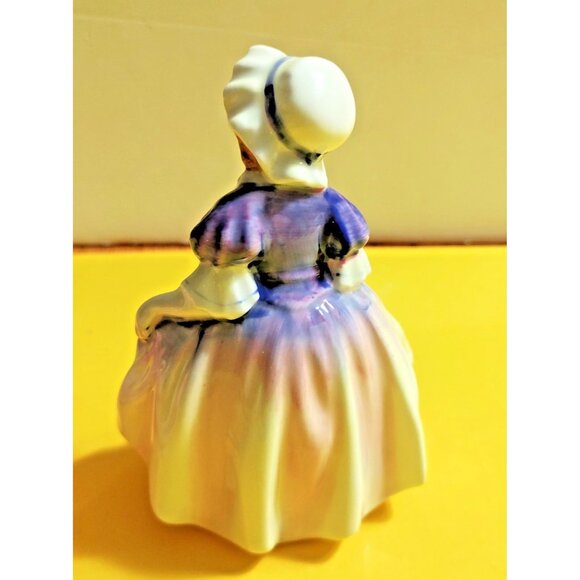 Vintage Royal Doulton Figurines "Dinky Doo HN1678" & "Bo Peep HN1811" 1930's - Picture 14 of 16
